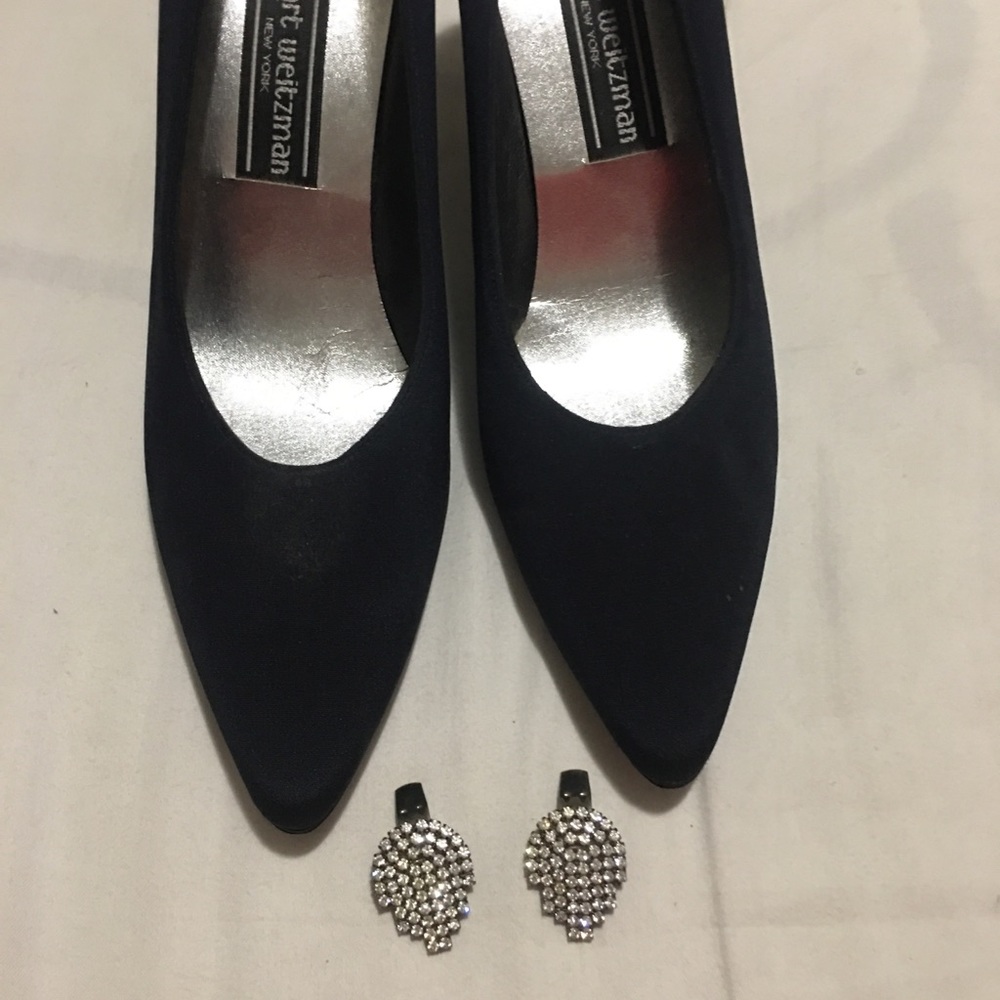 Stuart Weitzman sz.8&1/2, black w/ jeweled water drop(removable)